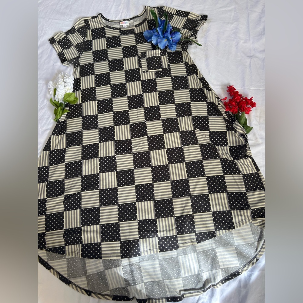 LulaRoe Women’s Black and Cream Flag High Low Dress w/ Pockets